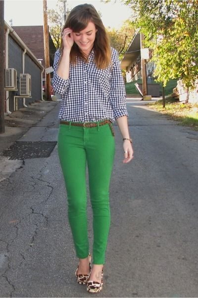 printed-flats-and-green-jeans