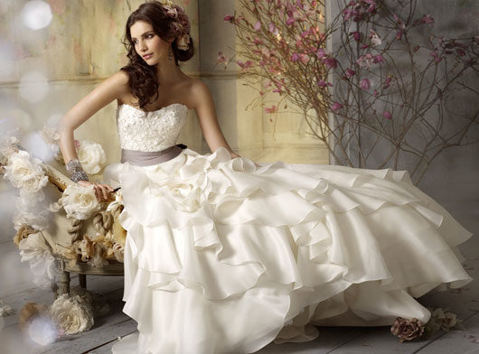 pretty-ivory-wedding-dress
