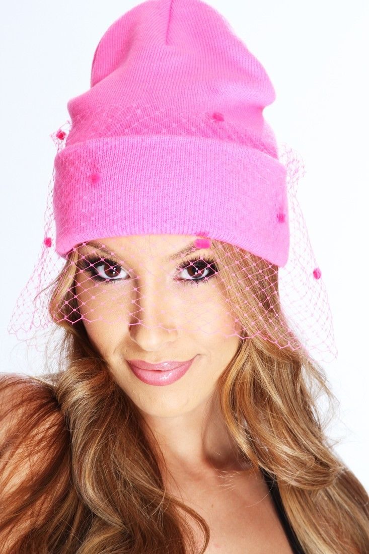 pink-netted-beanie