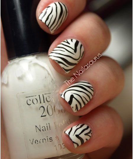 plain-zebra-print-nails