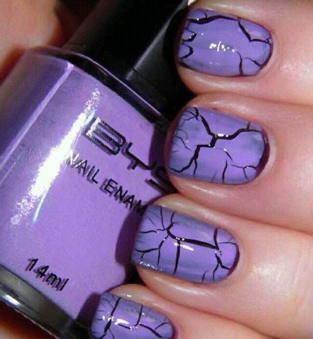 purple-cracked-nails