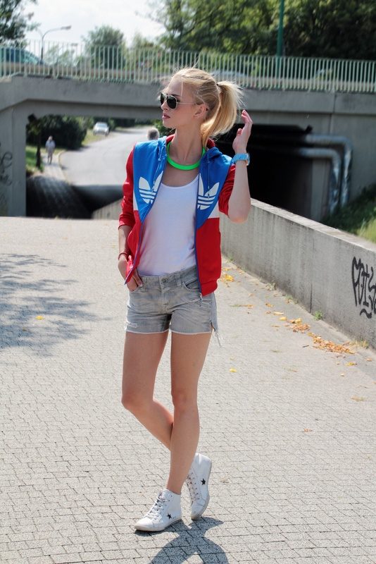 sporty-date-outfit