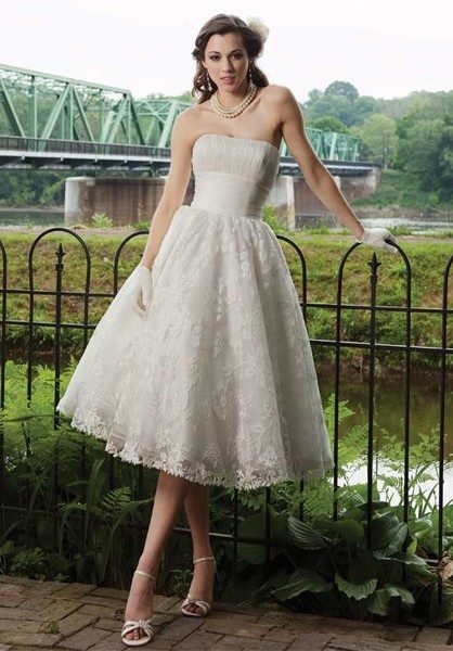 lace-short-wedding-dress
