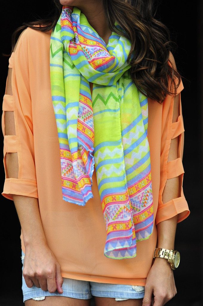 cute-and-colorful-spring-scarf