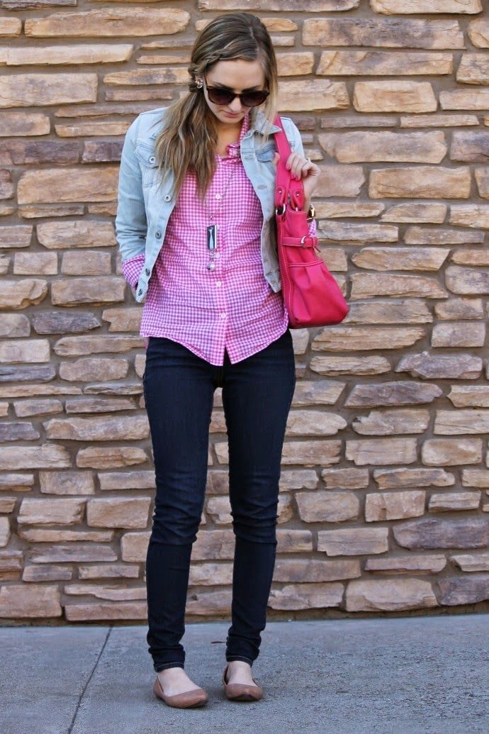 dark-skinny-and-pink-jeans