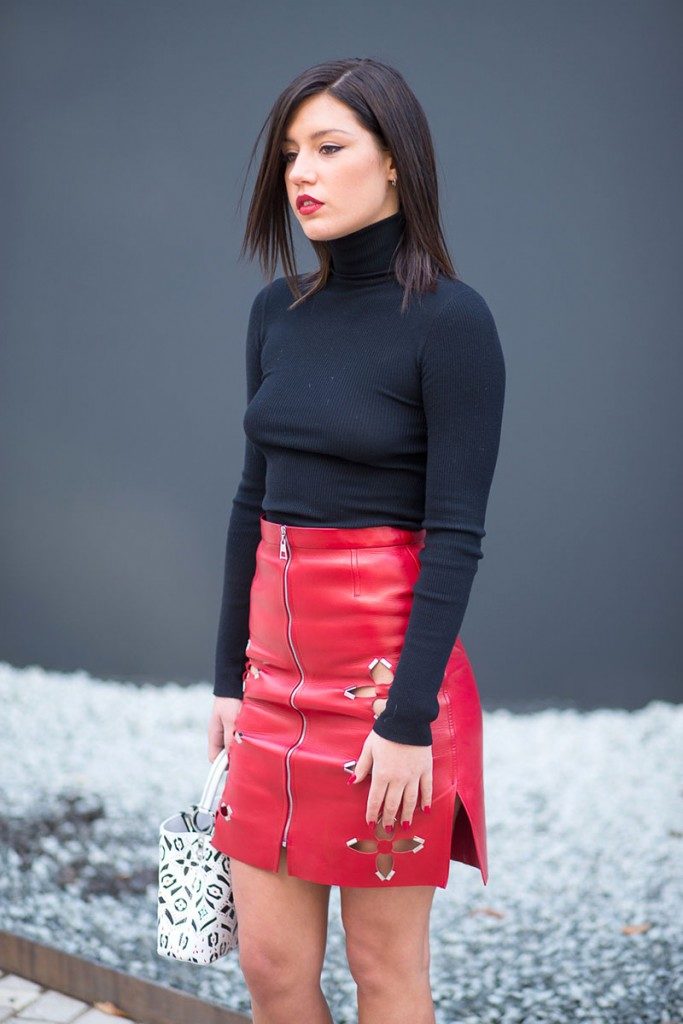 red-leather-mini-skirt-683x1024-1