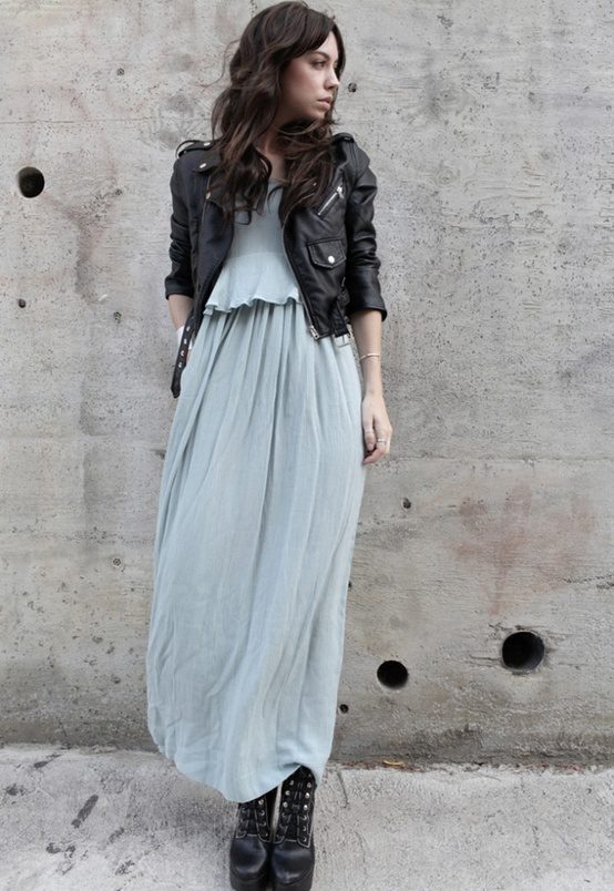 maxi-dress-and-boots-outfit-combos
