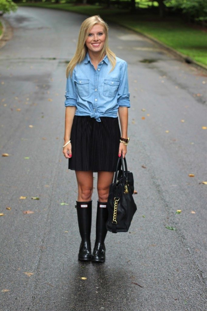 rain-boots-and-black-skirt-682x1024-2