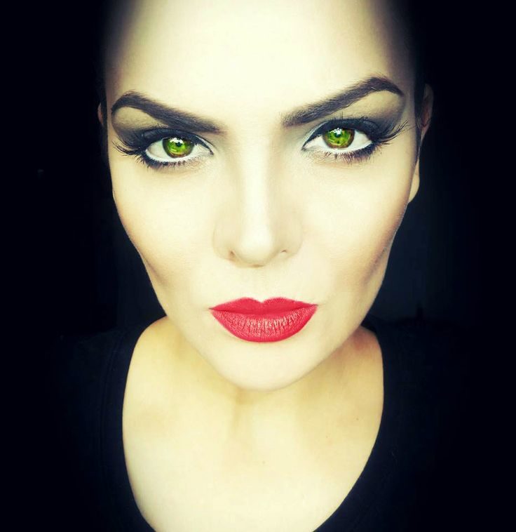 wearable-maleficent-makeup