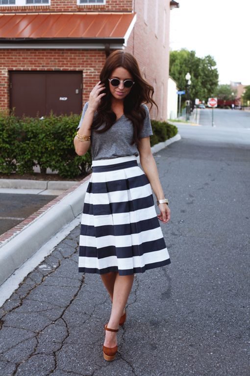 plain-gray-shirt-and-full-skirt