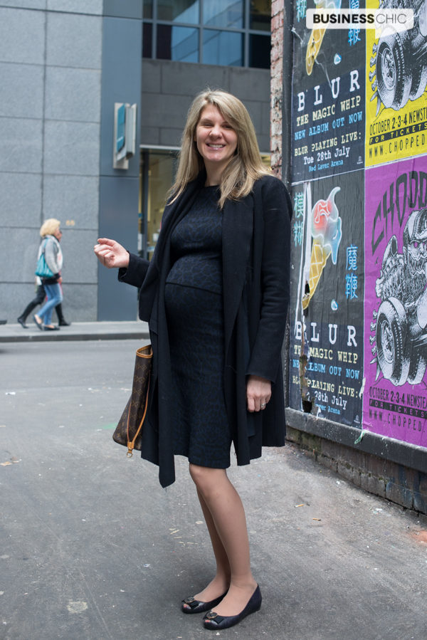 all-black-maternity-outfit