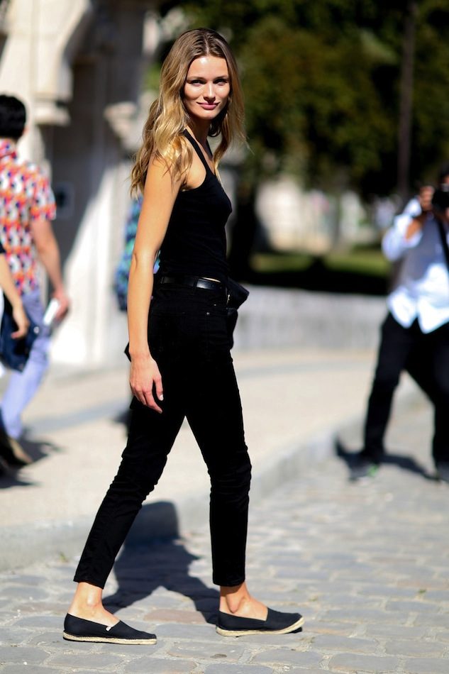 all-black-outfit-and-espadrilles