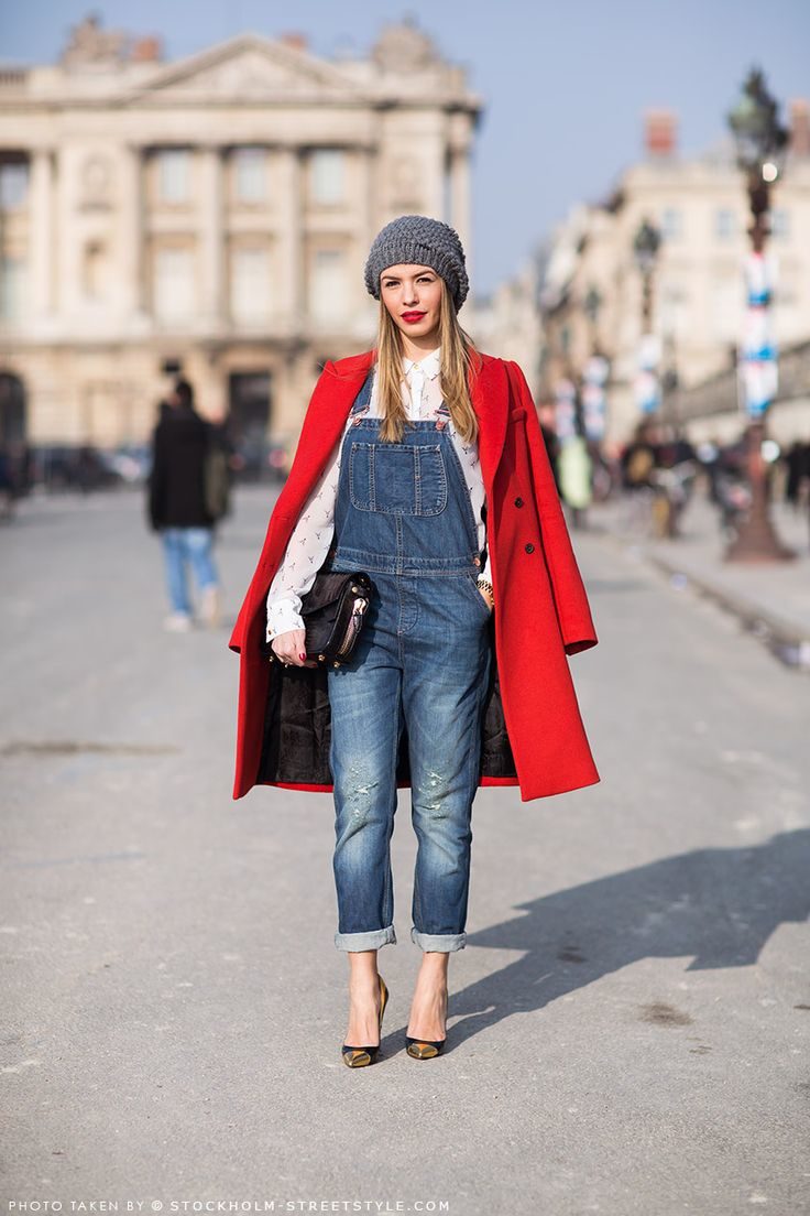 denim-overalls-outfit