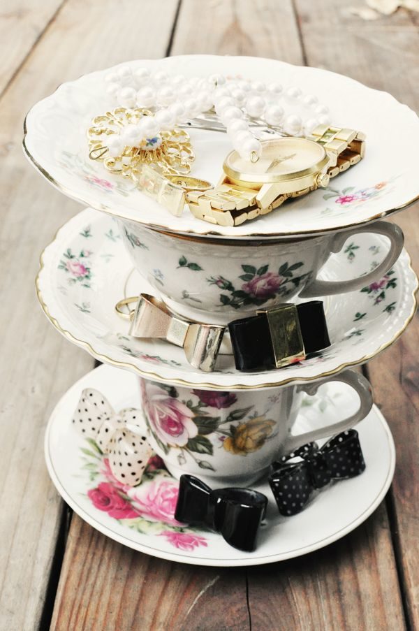 diy-jewelry-organizer-teacups