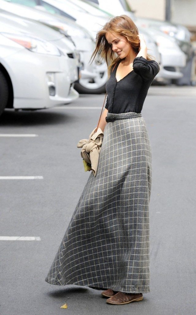 gray-maxi-skirt-checked-outfit-639x1024-1