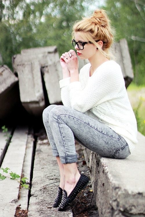simple-acid-wash-jeans-outfit