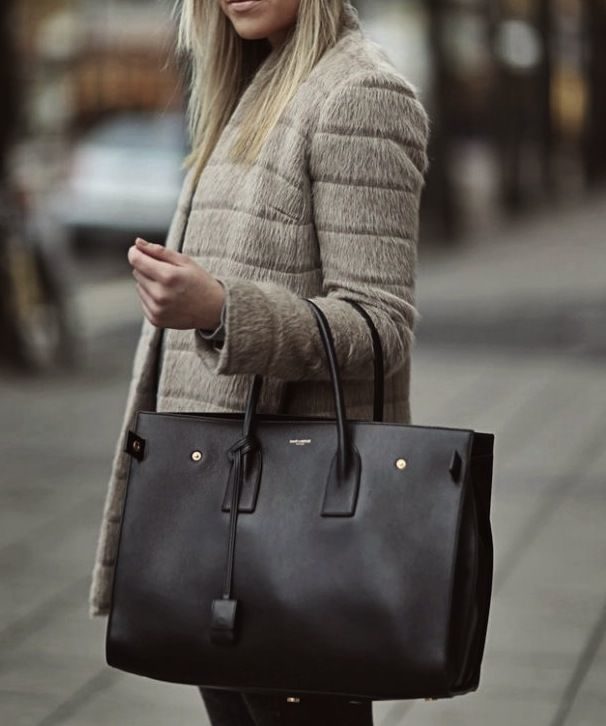 simple-classic-handbag