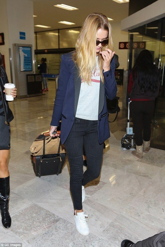 white-sneakers-airport-style
