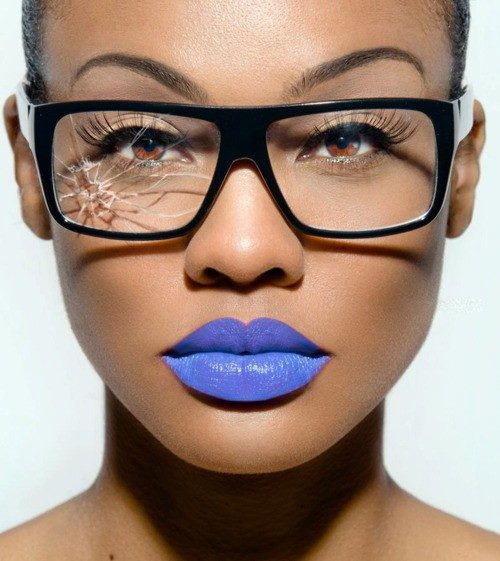 bright-blue-lipstick