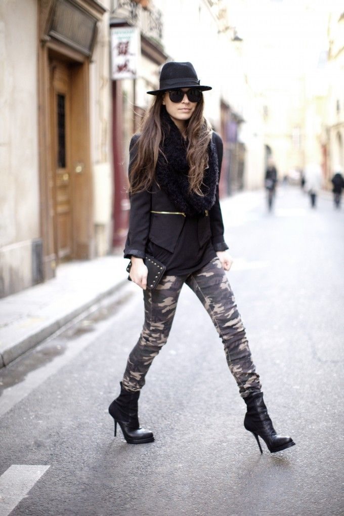 boots-and-camo-jeans