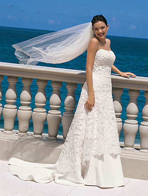 lace-beach-wedding-dress