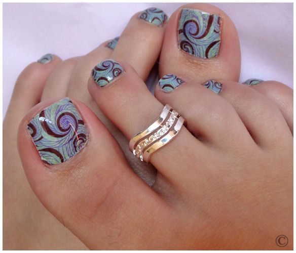 toenail-stamp-art-design